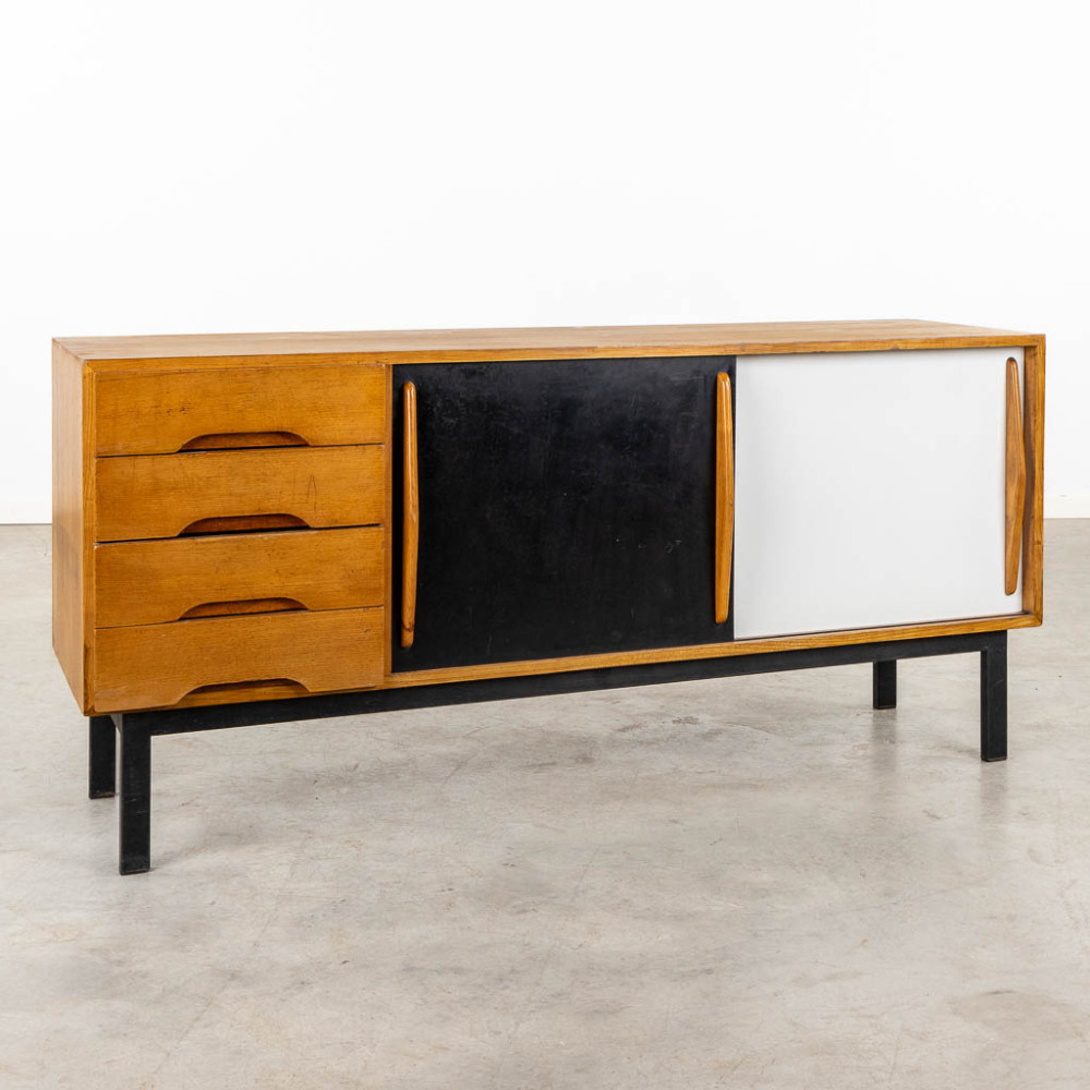Flanders auctions Staand