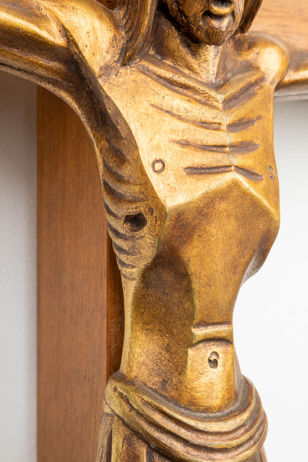 Ferdinand PARPAN (1902-2004) een corpus gemaakt uit brons gemonteerd op houten kruis. (H:72cm)