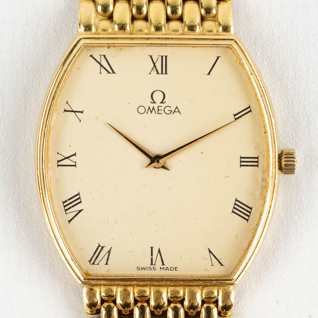 Omega, a men's gold wristwatch with a quartz movement. 59,39g. (W:2,8 x H:2,9 cm)