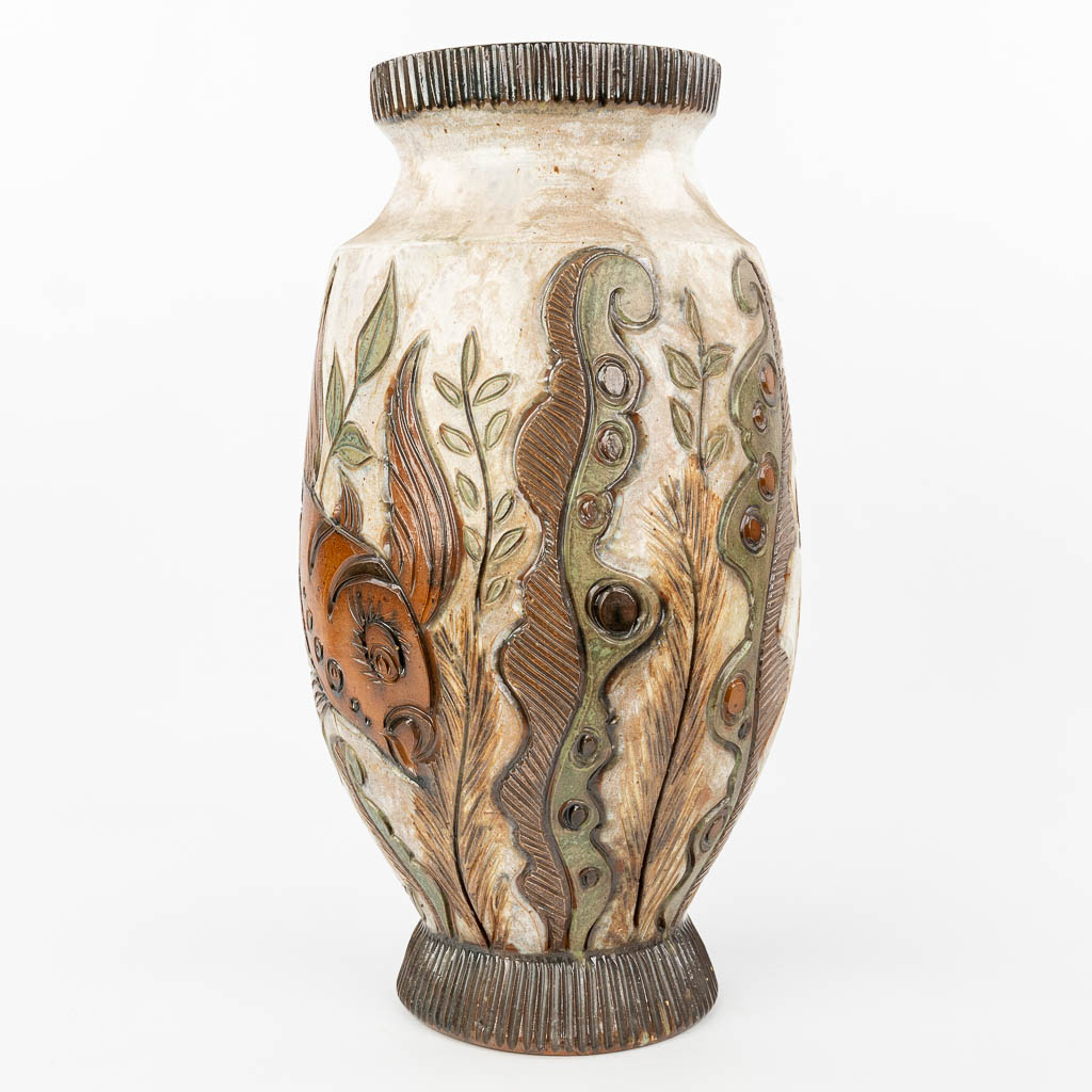 Edouard GREGOIRE (XIX-XX) een grote vaas gemaakt uit grès met decor van vissen (H:49cm)