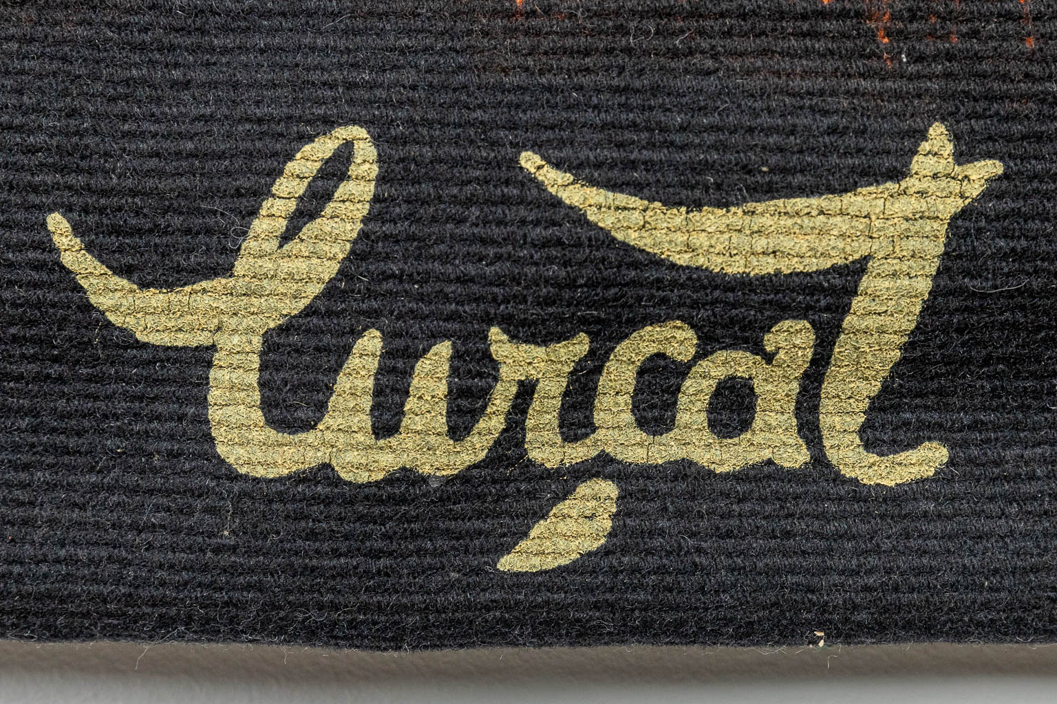 Jean LURÇAT (1892-1966) 'D'Etoile' een wandtapijt genummerd 156 (H:109cm)