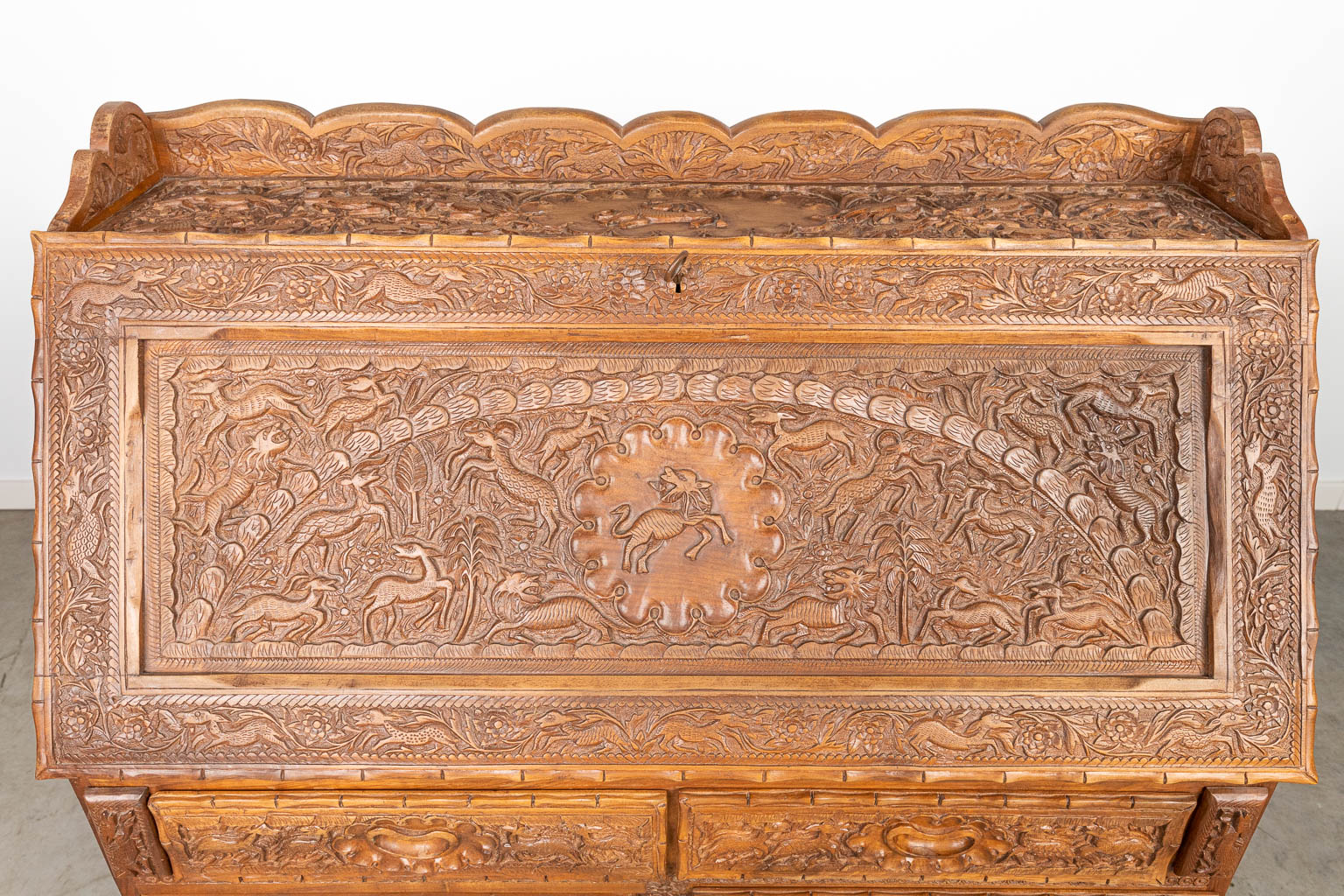 A secretaire cabinet made of ceder in Bali, Indonesia. (40 x 91 x 110cm)