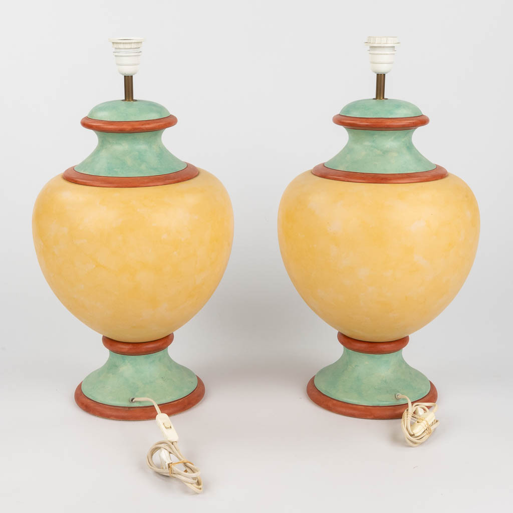 A pair of large table lamps, patinated ceramics. Circa 1980. (H:57 x D:30 cm)