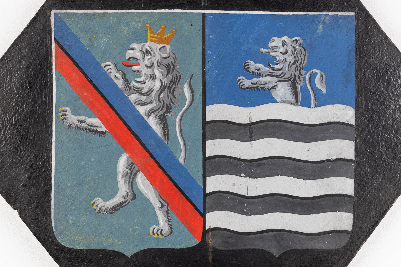 A collection of 5 painted boards with heraldic images. 19th C. (W: 50 x H: 60 cm)