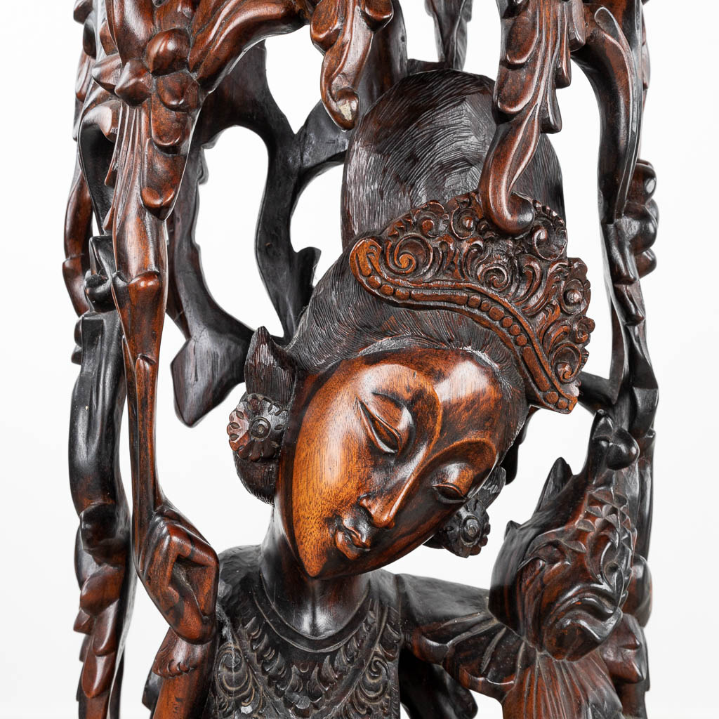 A set of 2 large Thai wood sculptures. (H:114cm)