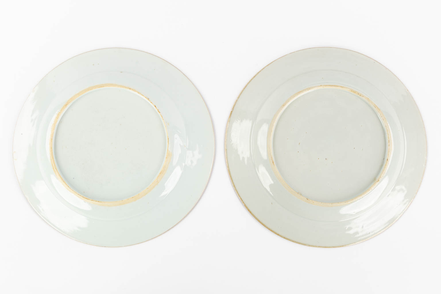 Five Japanese imari plates/saucers. (D:23 cm)