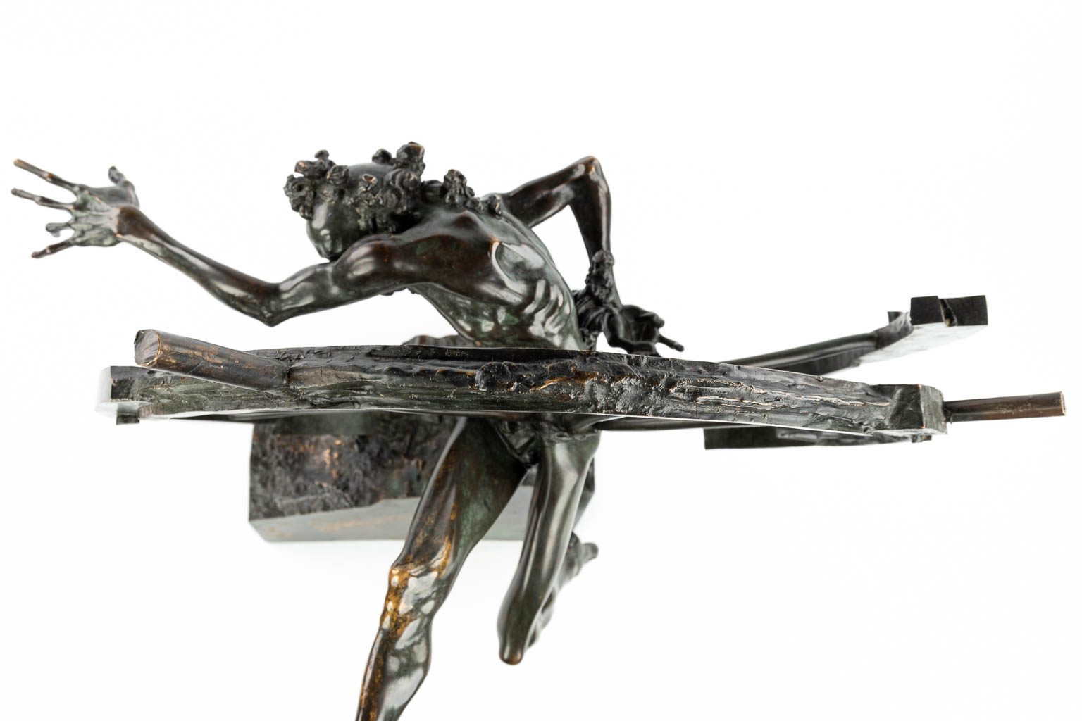 Ion MANDRESCU (1954) an exceptional bronze statue 'Man, Time, Space'. (H:60cm)