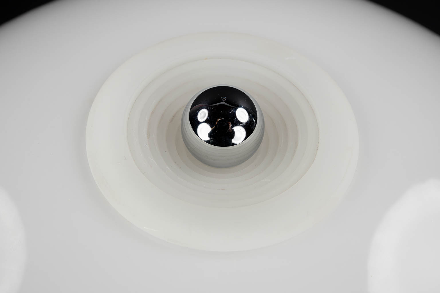 Prandina, twee plafondlampen, glas. (H:14 x D:50 cm)