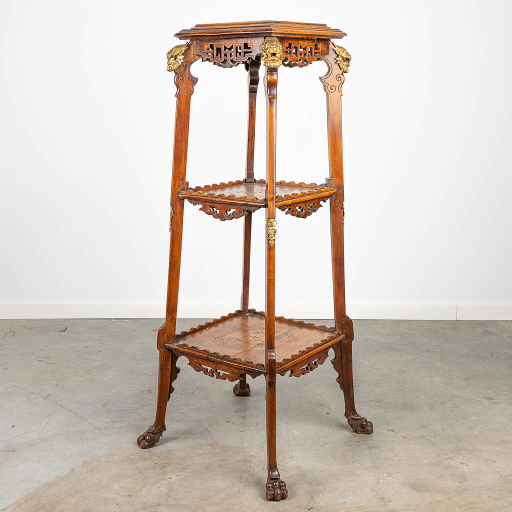 Gabriel VIARDOT (1830-1906) a plant stand made of bronze, with a marble top. 