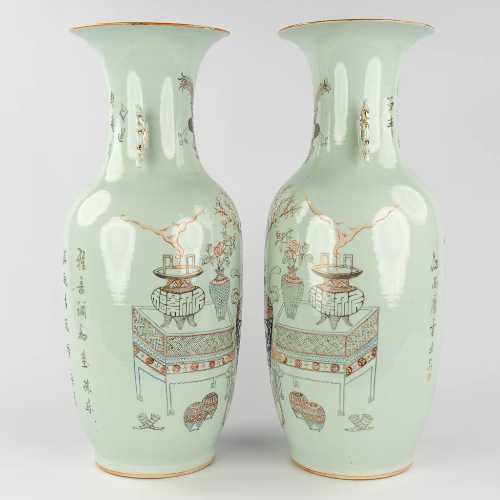 A pair of Chinese vases decorated with antiquities and bonsai. 19th/20th C. (H: 58 x D: 24 cm)