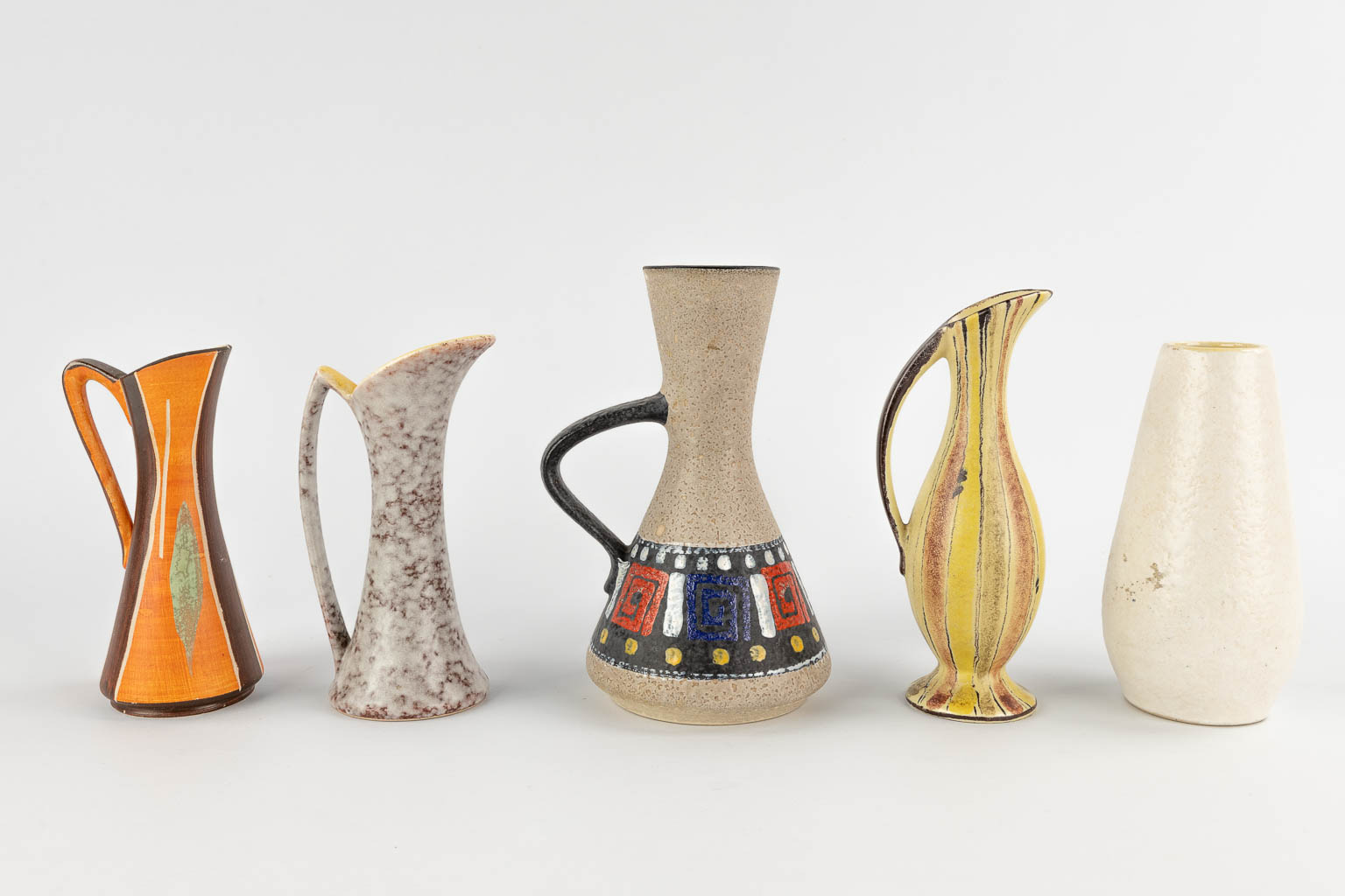 A collection of mid-century ceramics, West Germany. (H:30 x D:21 cm)