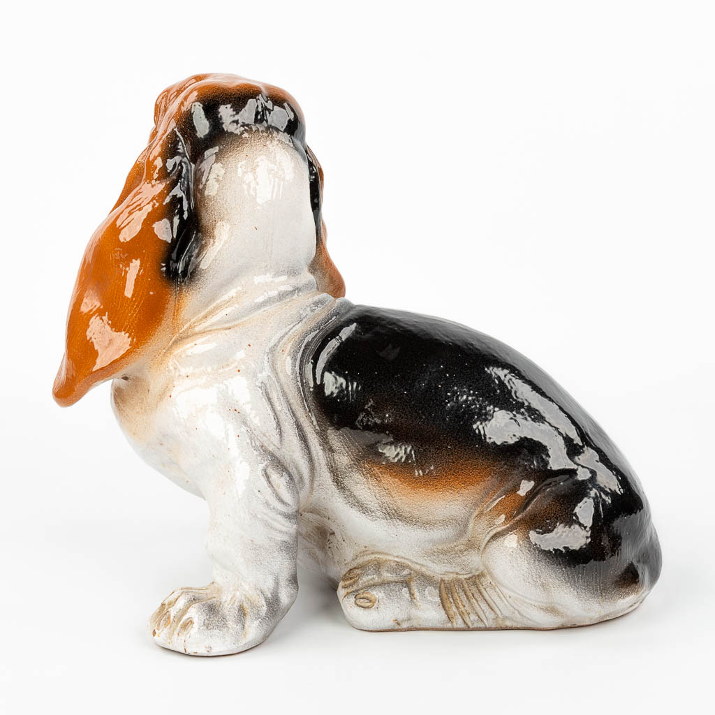 A statue of a beagle, made of glazed terracotta. (H:34cm)