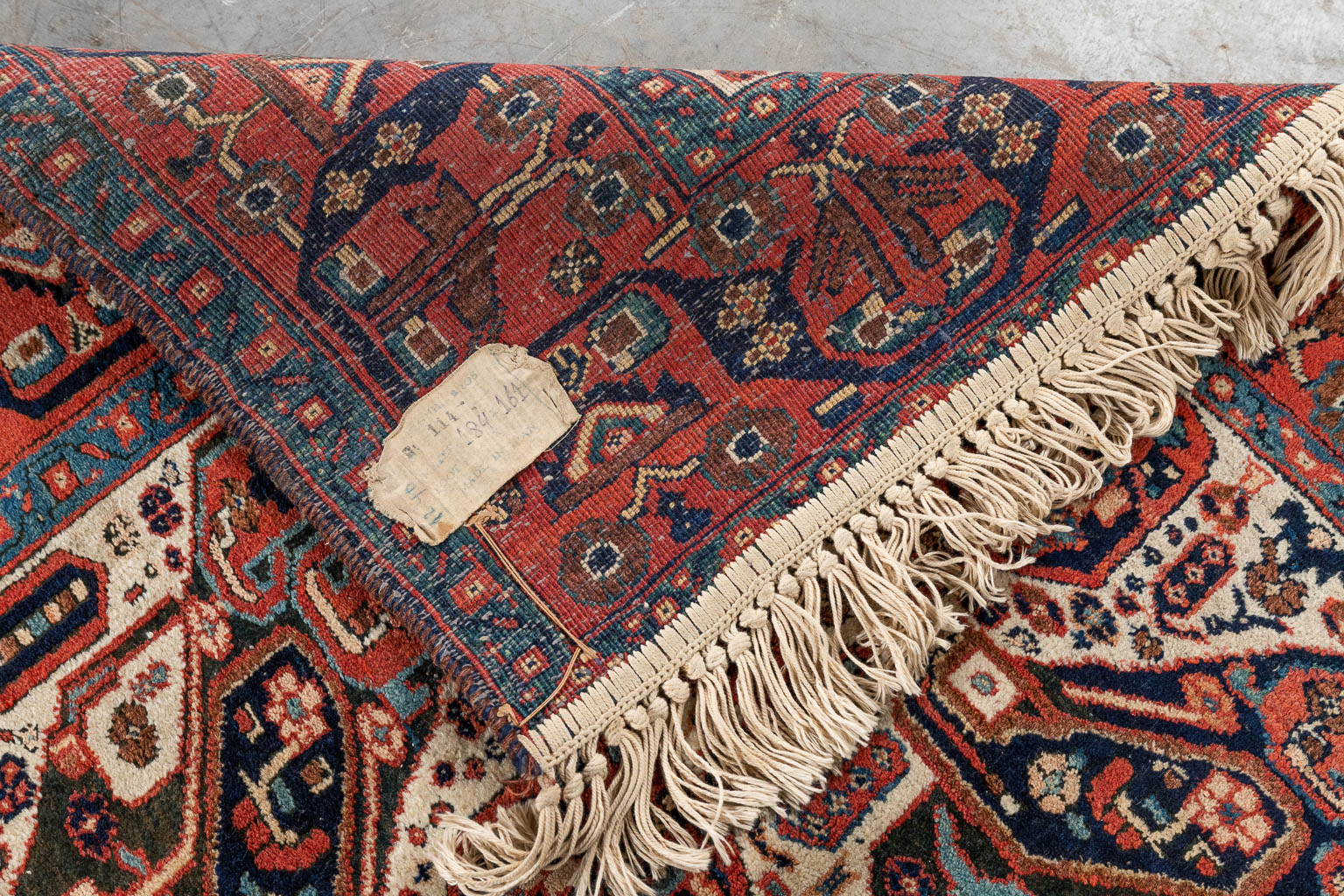 Een Oosters handgeknoopt tapijt. Afshar (D:184 x W:164 cm)