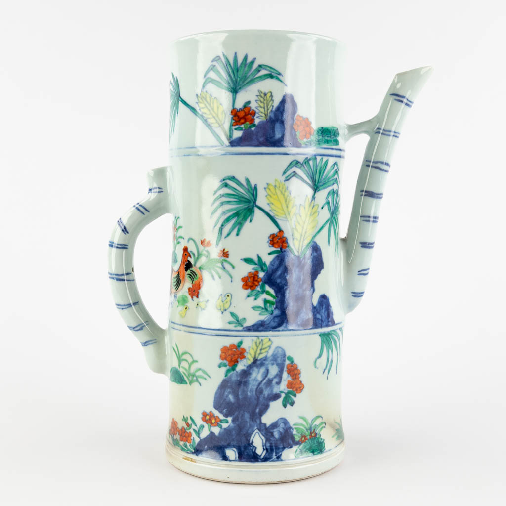A pitcher, Faux Bamboo porcelain with chicken decor, Qianlong mark. 19th/20th C. (W:22 x H:27 cm)