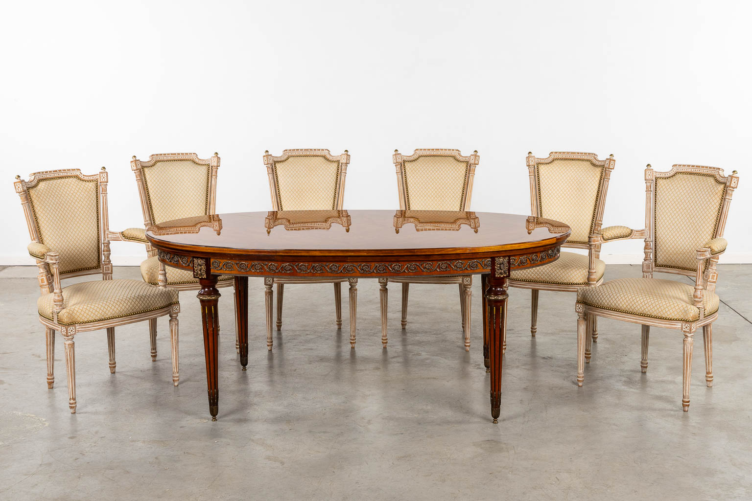 Ehalt, a 9-piece dining room set, 20th C. (L:58 x W:265 x H:100 cm)