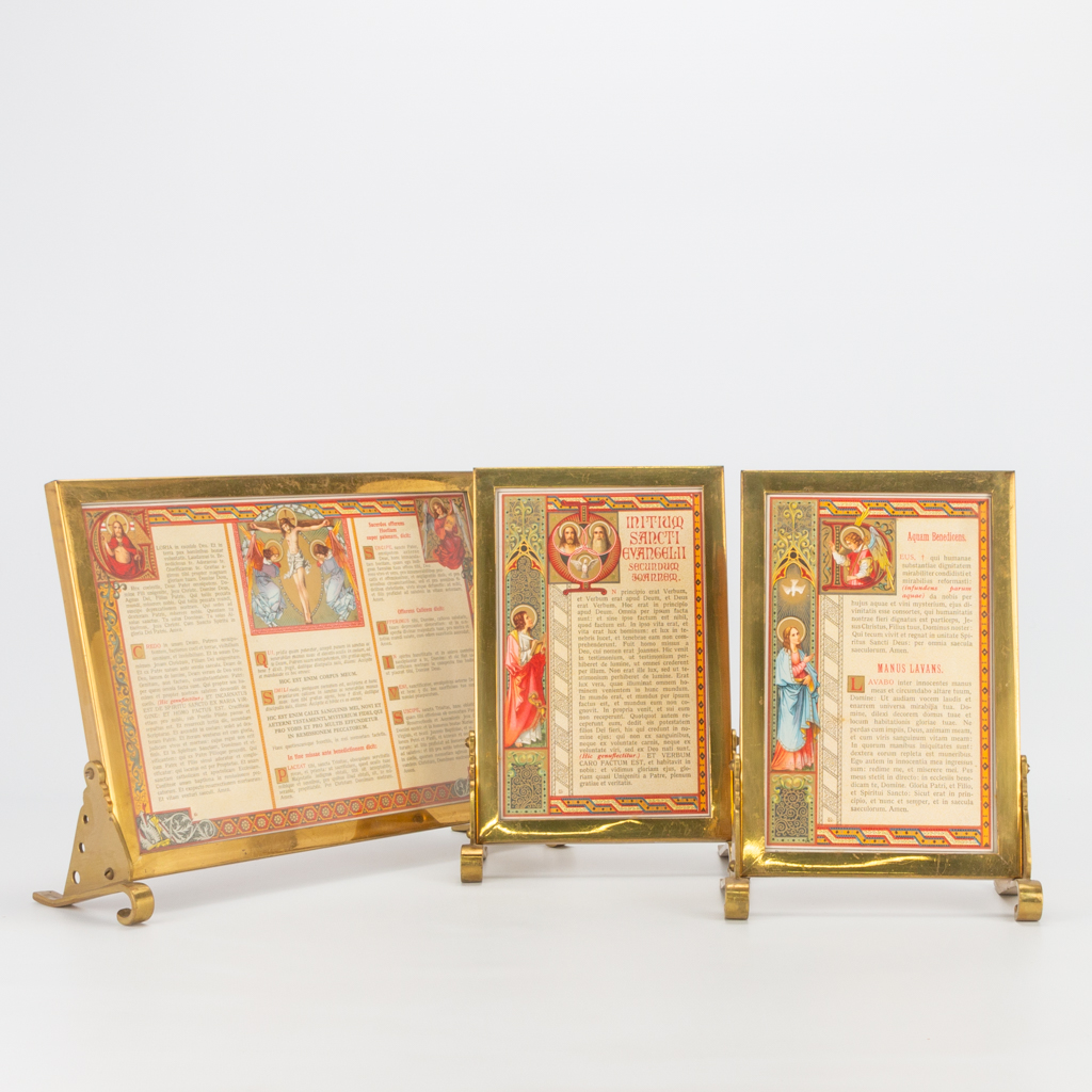 A collection of 3 frames made of brass, with images of religious origin, around 1920. 