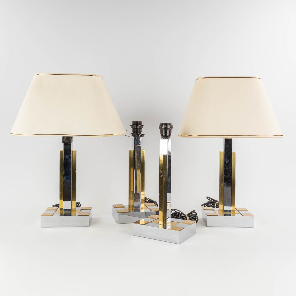 Belgo Chrome, a set of 4 identical table lamps. Circa 1980. (D:13,5 x W:17 x H:38 cm)