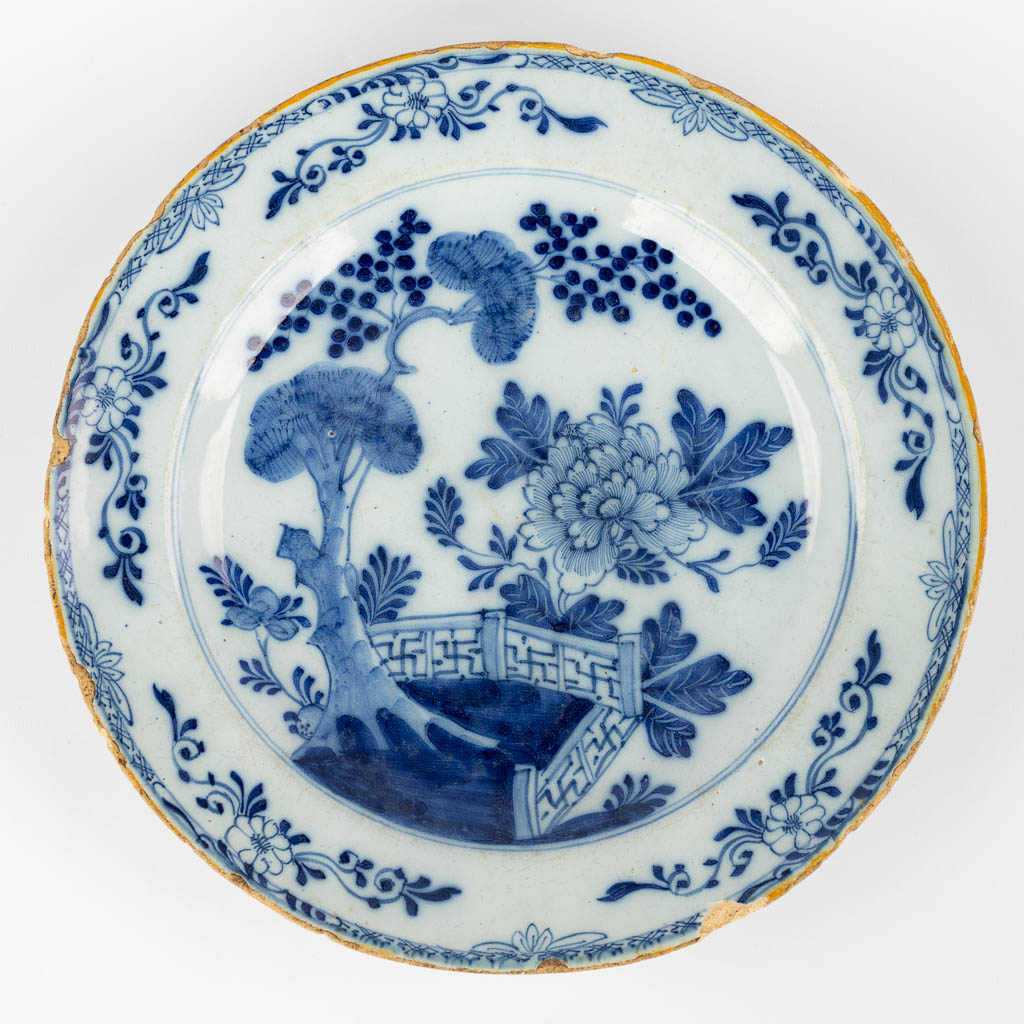Three plates, Delfts faience, 18th C. (D:31 cm)