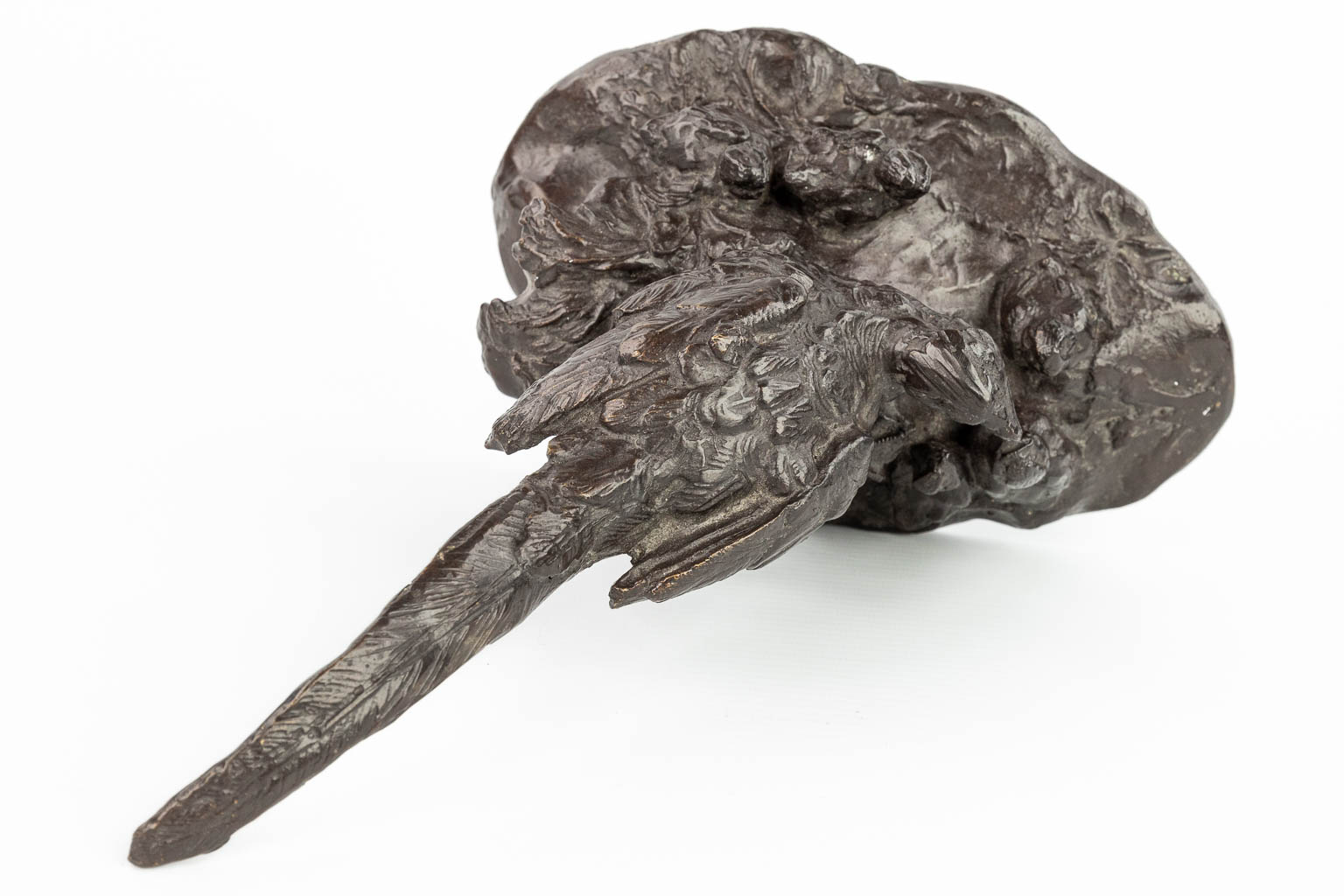 A bronze figurine of a pheasant with youngs, made of bronze. (H:22,5cm)