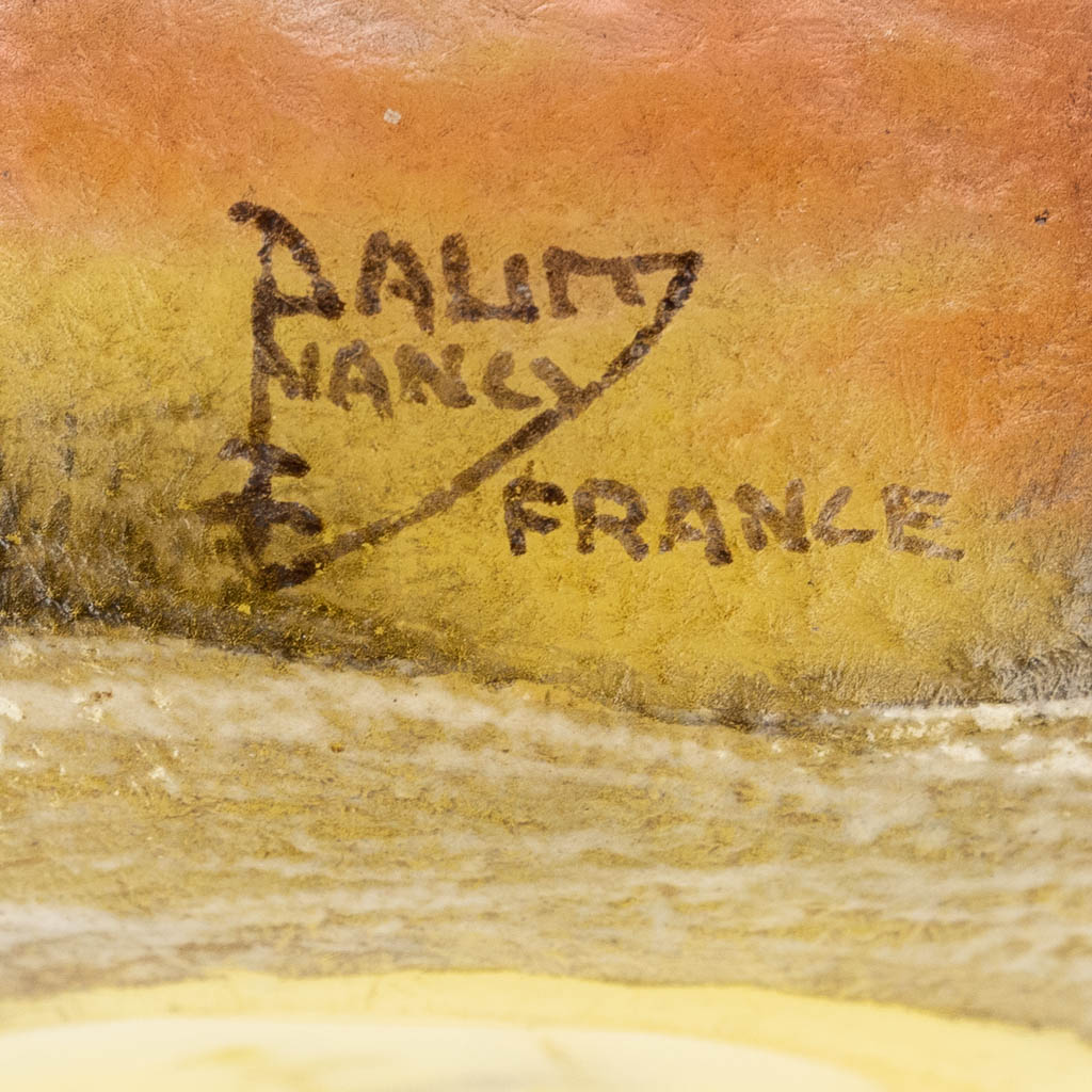 Daum Nancy, France. Een Vide-Poche, pâte de verre glas met winterlandschap. Circa 1920. (H: 5,5 x D: 12 cm)
