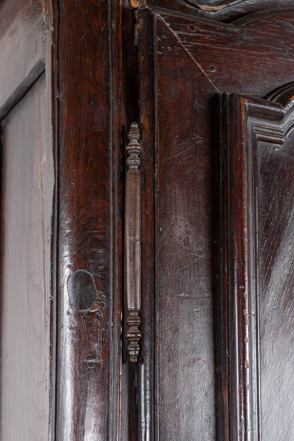 An antique wardrobe made of oak, early 18th century. (H:254cm)