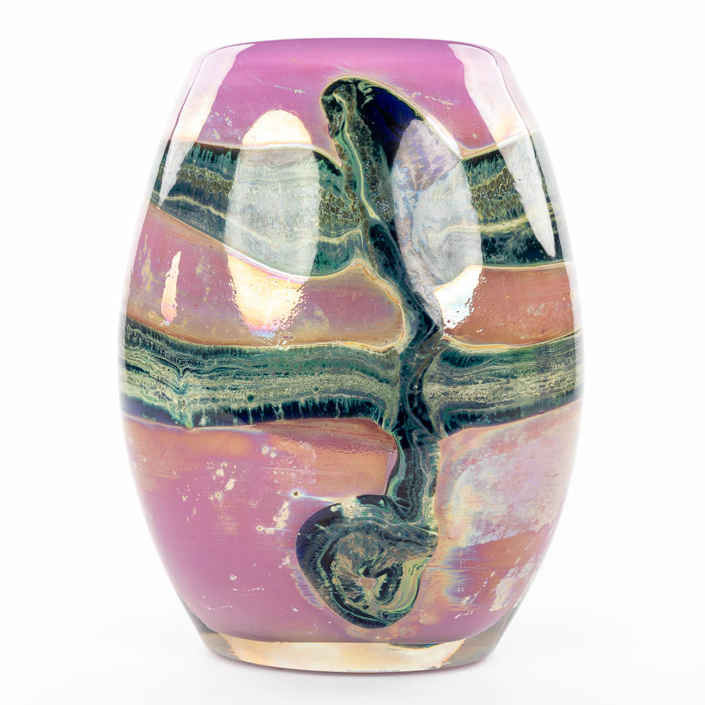 Samuel J. HERMAN (1936) a vase made of glass and marked Val Saint Lambert. (H:28cm)