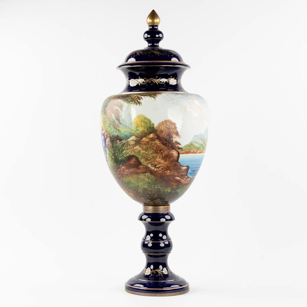 Capodimonte Italy, a large vase with hand-painted decor 