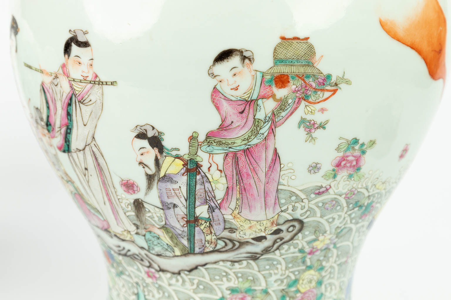 A pair of Chinese baluster vases with hand-painted decor 