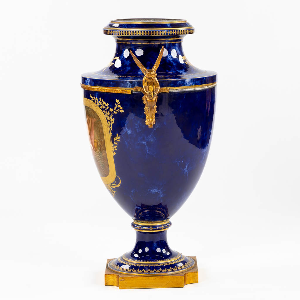 Sèvres, an exceptionally large vase with a hand-painted decor, France, 1867. (L:37 x W:52 x H:76 cm)