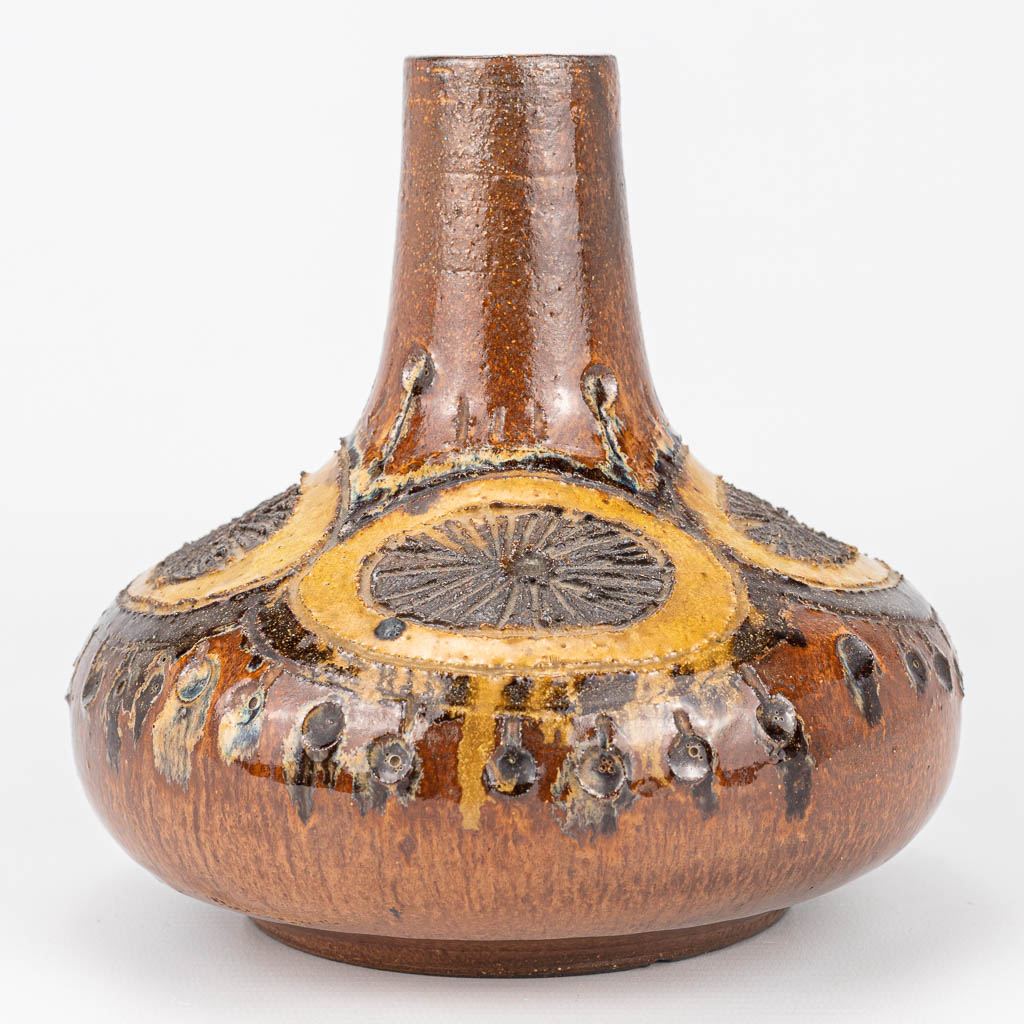 Elisabeth VANDEWEGHE (XX-XXI) a soliflore made of ceramics and marked Perignem. 