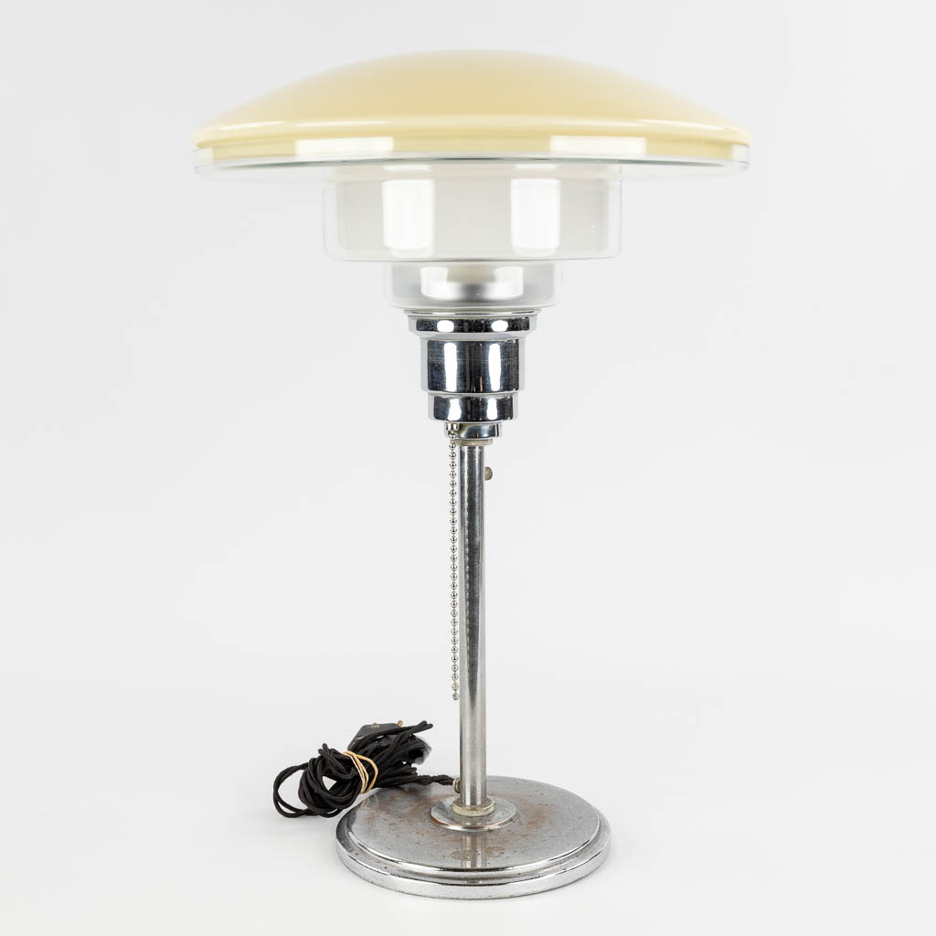 C.F. Otto MULLER (act.1930-?) 'Table Lamp T4', art deco, circa 1930. (H:46 x D:32 cm)