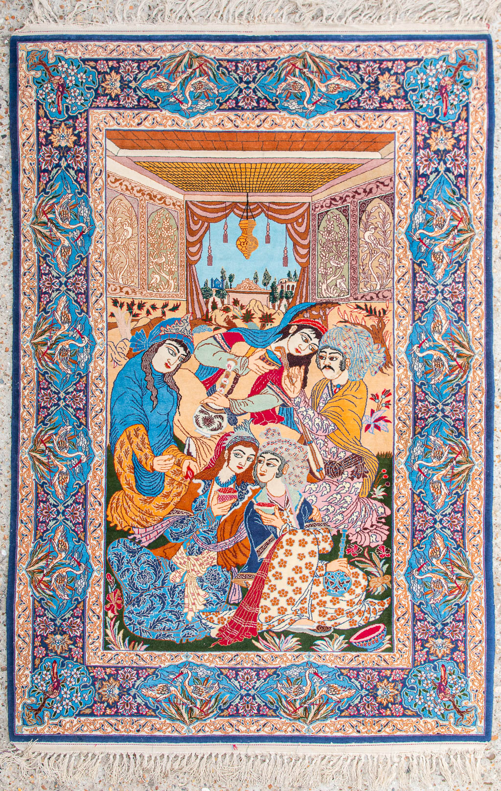 Een figuratief Oosters tapijt, Tabriz, gemaakt uit zijde en wol. (161 x 109)
