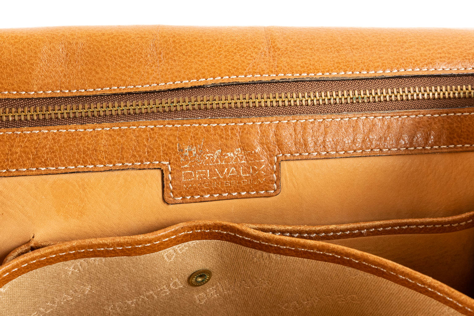 Delvaux, a brown leather handbag, original fabric storage bag. (W:32 x H:30 cm)
