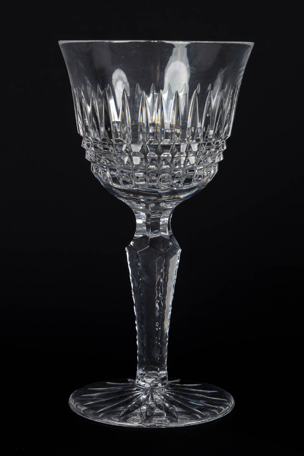 Val Saint Lambert and others, a large glass service. (H:20,1 cm)