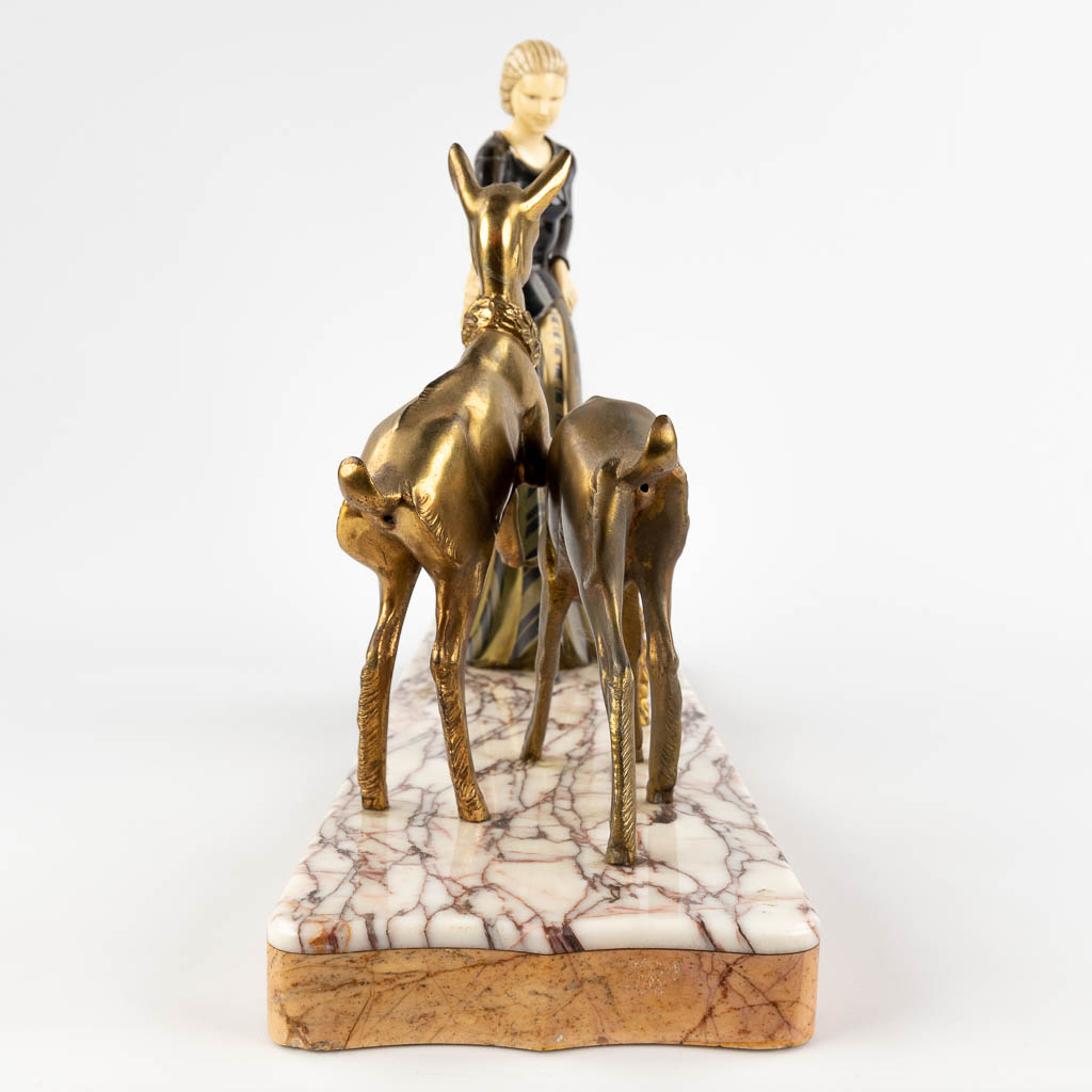 Feeding the deer, spelter and marble, Art Deco. (D:17 x W:60 x H:43 cm)