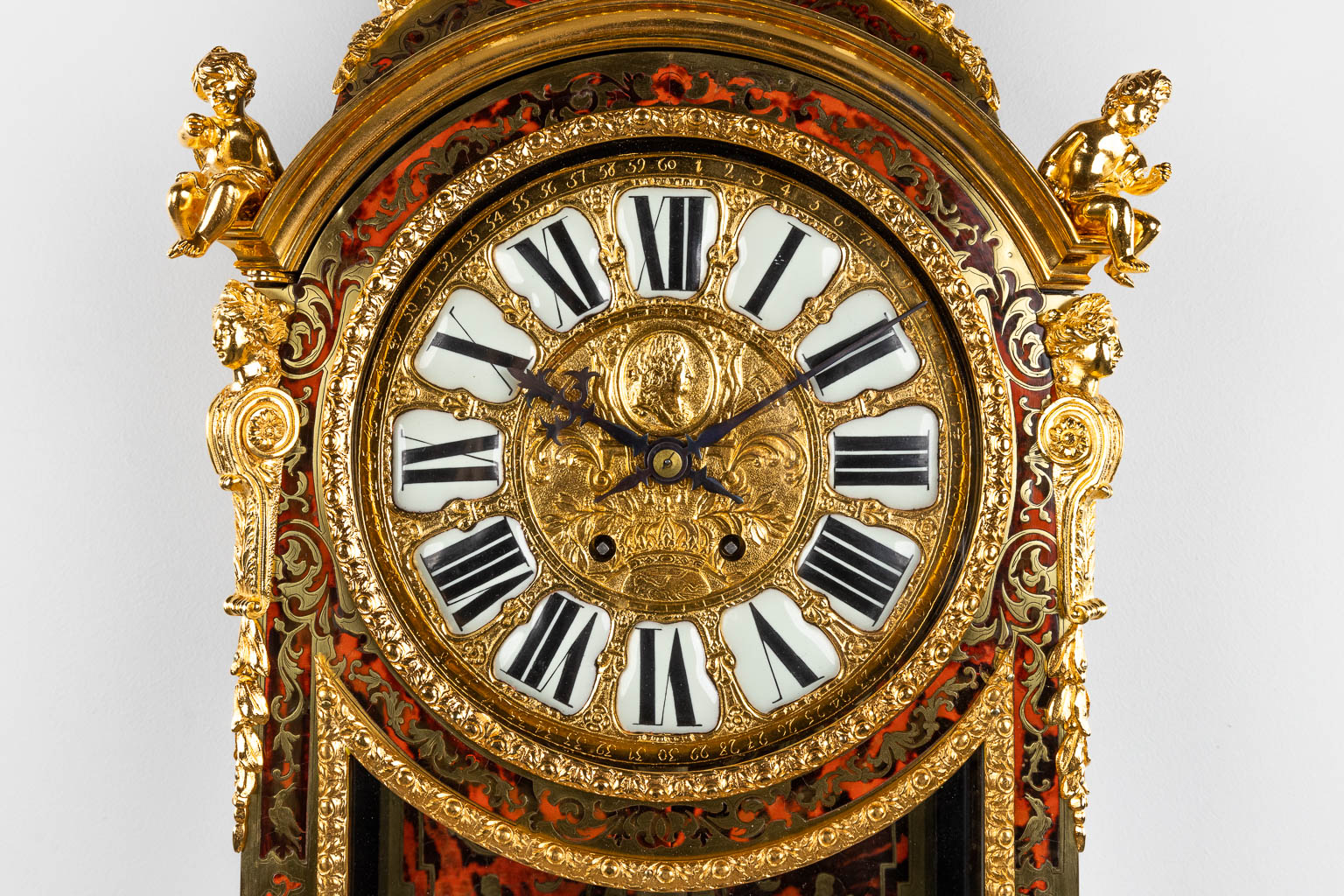 A Vienna Regulator clock, Boulle, Tortoiseshell and copper inlay, Napoleon 3, 19th C. (D:16 x W:36 x H:140 cm)