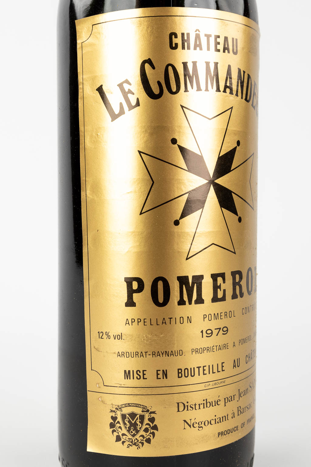Château Commandeur Pomerol, 1979, a collection of 9 botlles in the original casket.
