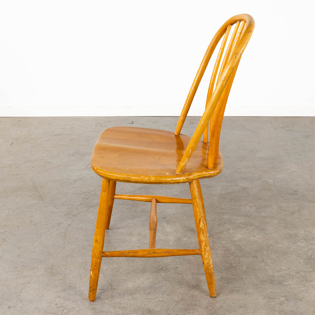 Bengt AKERBLOM & Gunnar EKLOF (XX) 6 stoelen. (D:52 x W:47 x H:88 cm)