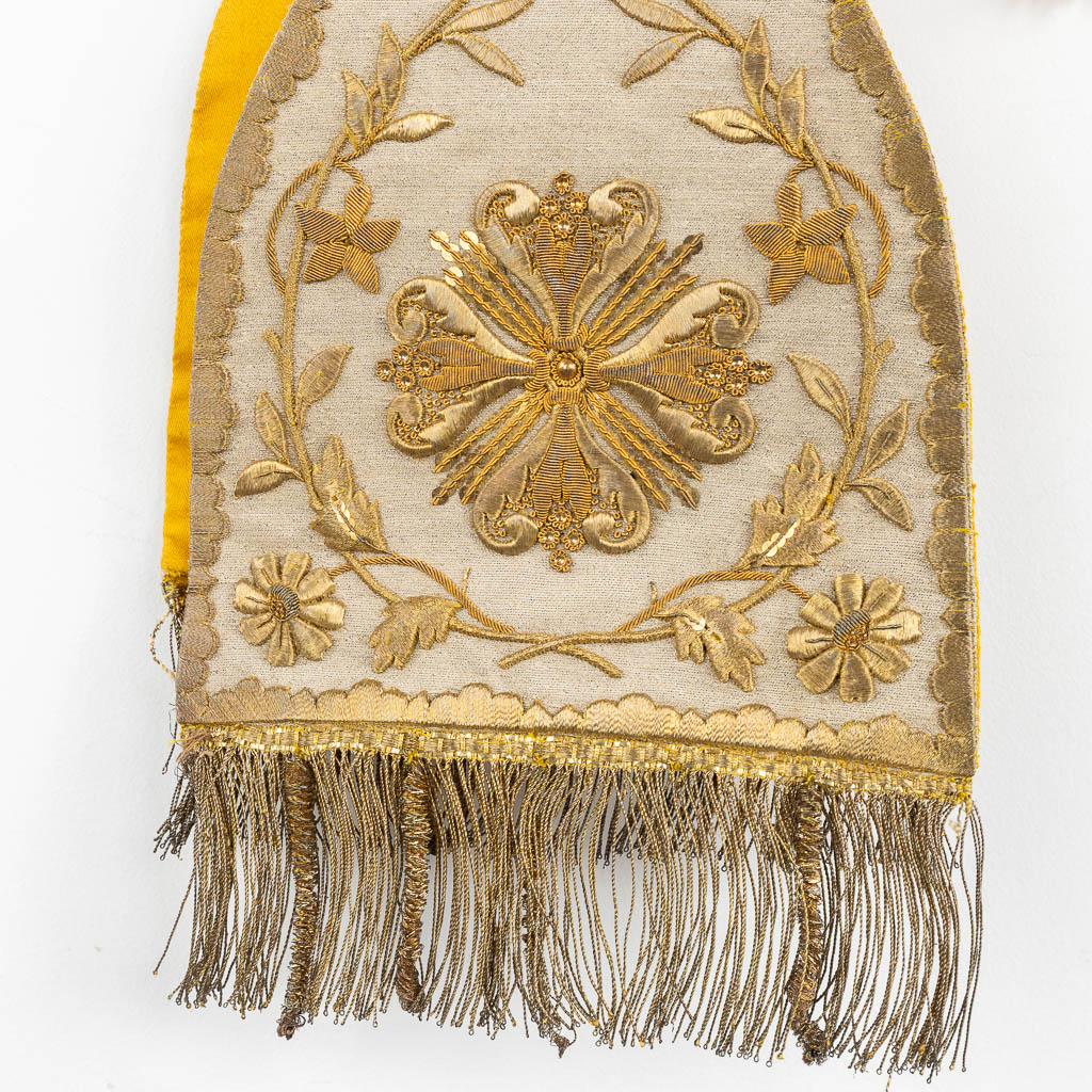A Roman Chasuble, Chalice Veil, Stola and Brusa, thick gold thread embroideries. (H:110 cm)