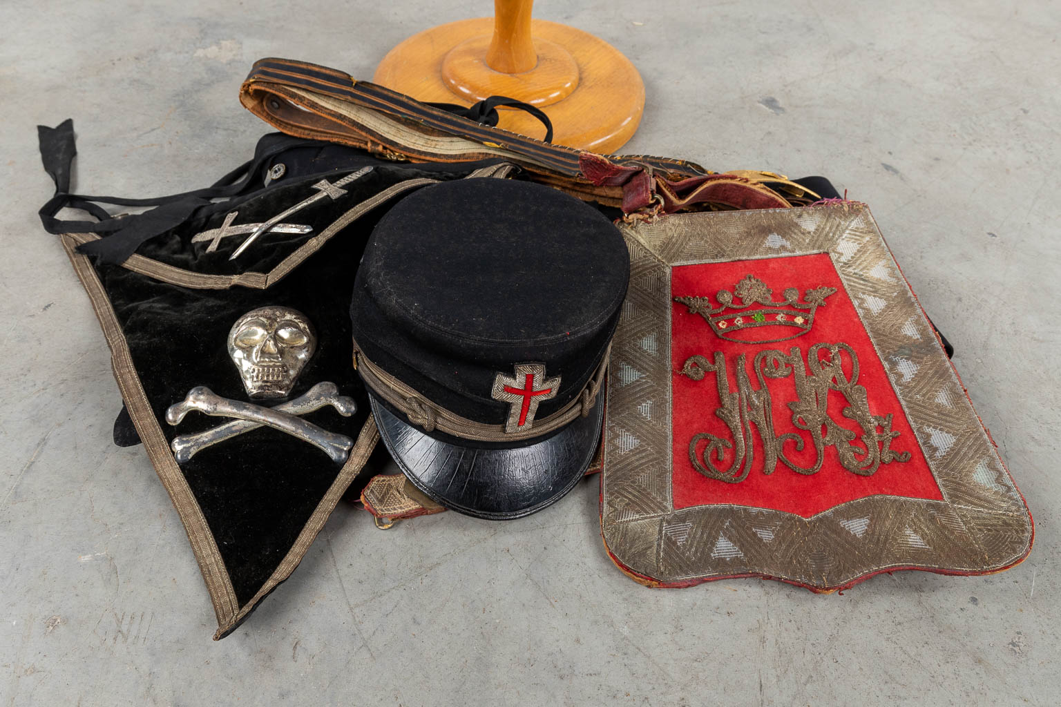A set of Ceremonial clothing, Freemasonry or Framaconnerie. 