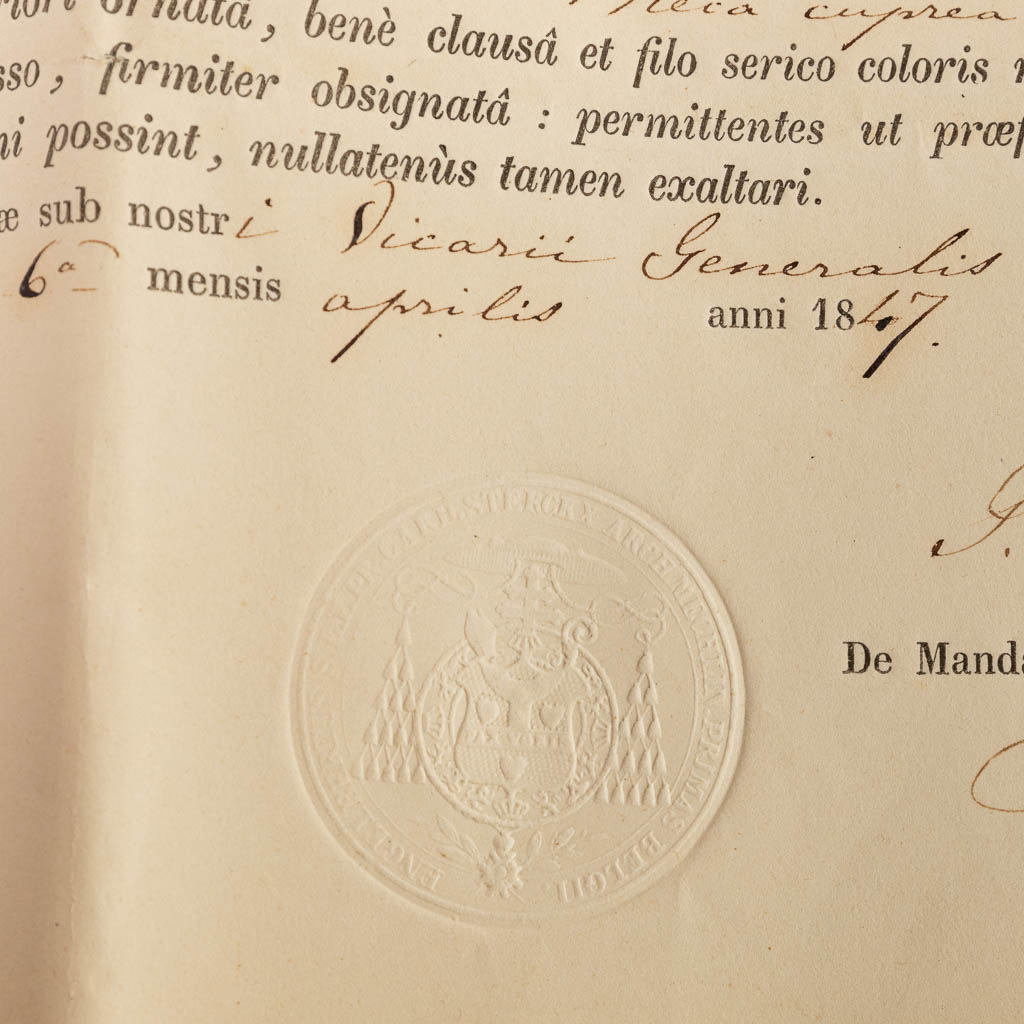 A sealed theca with a relic: Ex Ossibus Sancti Donatiani Epsicopi Confessoris 