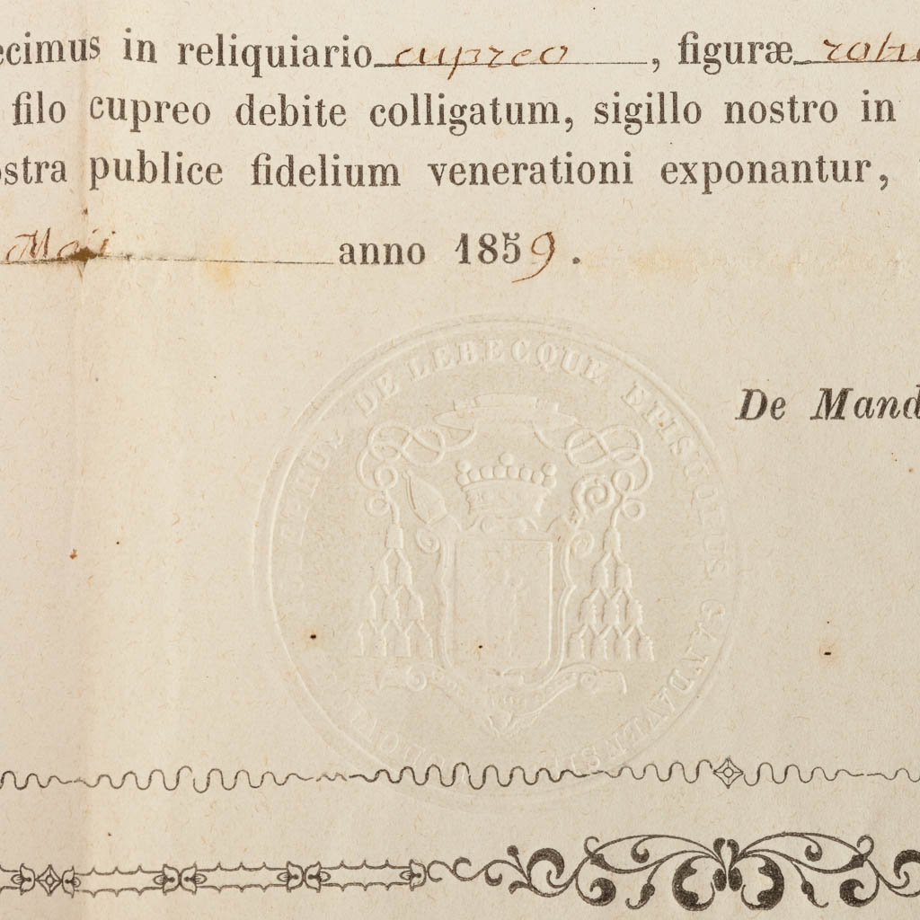 Een verzegelde theca met relikwie: Ex Ossibus Sancti Martini Episcopi Turonensis, Confessoris
