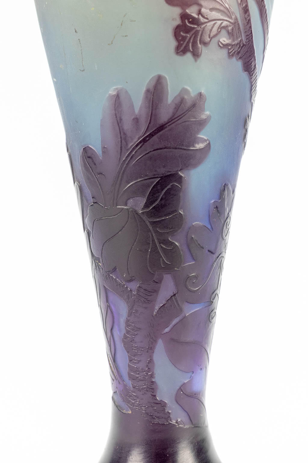Émile GALLÉ (1846-1904) 'Lampenvoet' gemaakt uit pate de verre glas. (37cm)