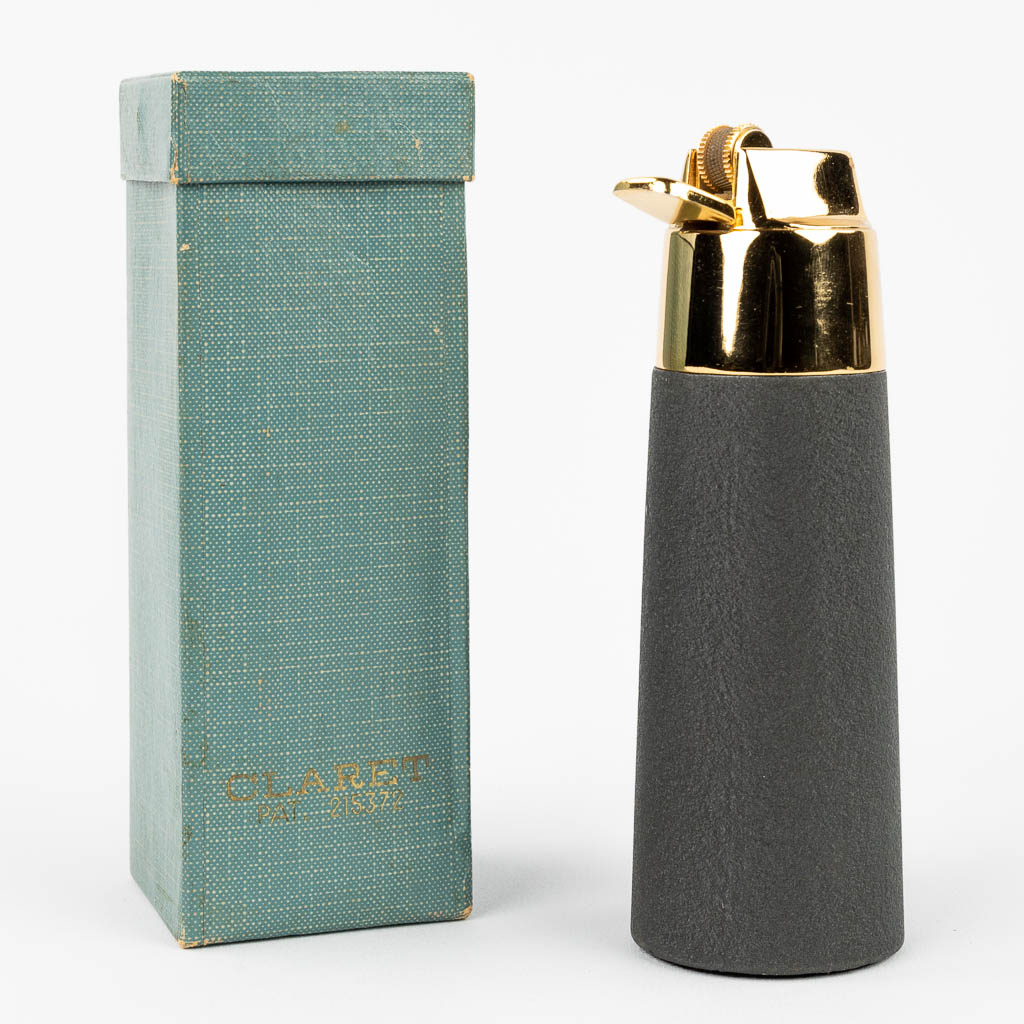Claret Zaima, a table lighter. (H:14,5 cm)