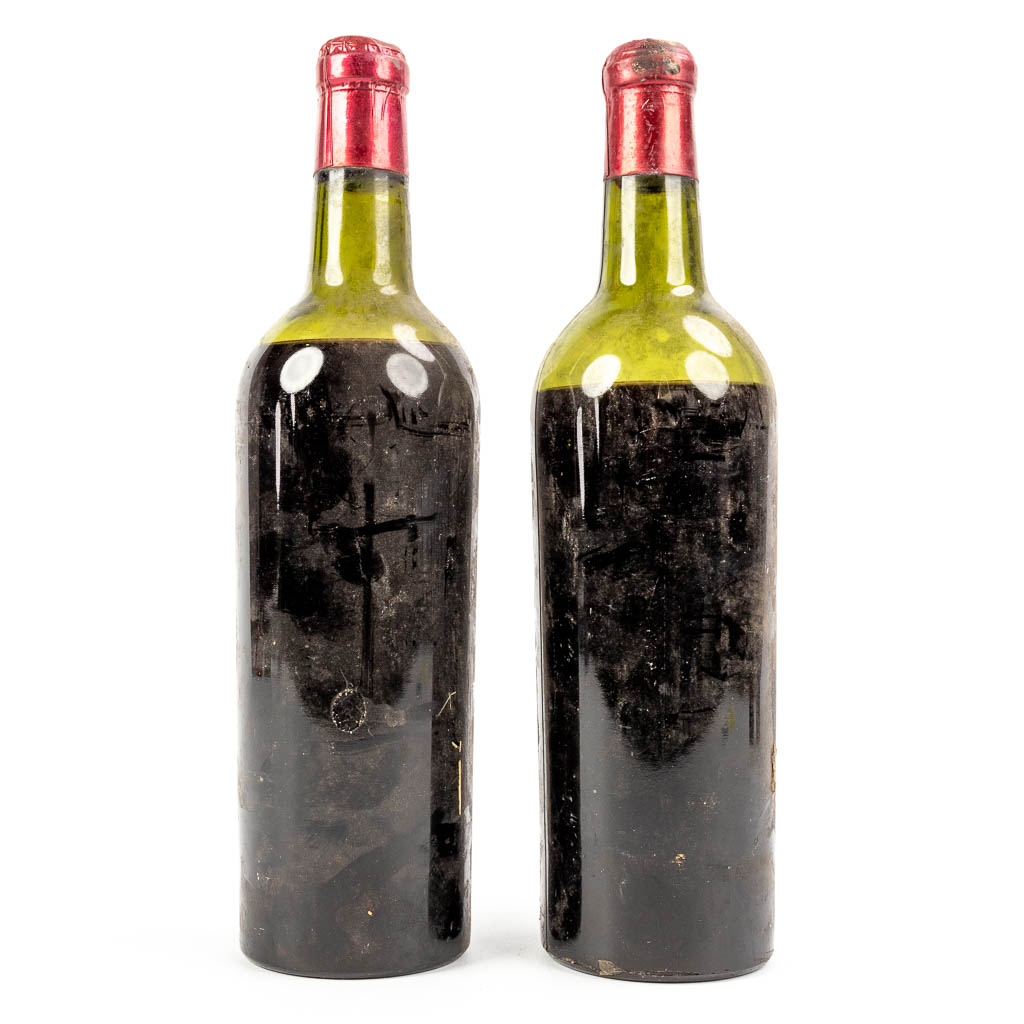 Een collectie van 2 flessen wijn 