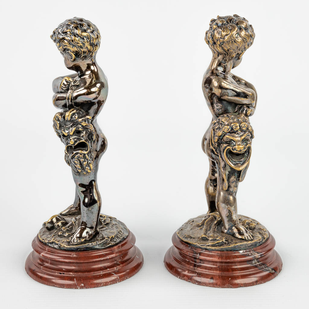 Louis KLEY (1833-1911) 'Masked Theatre' a pair of silver-plated bronze statues mounted on a marble base. (H:17,5cm)