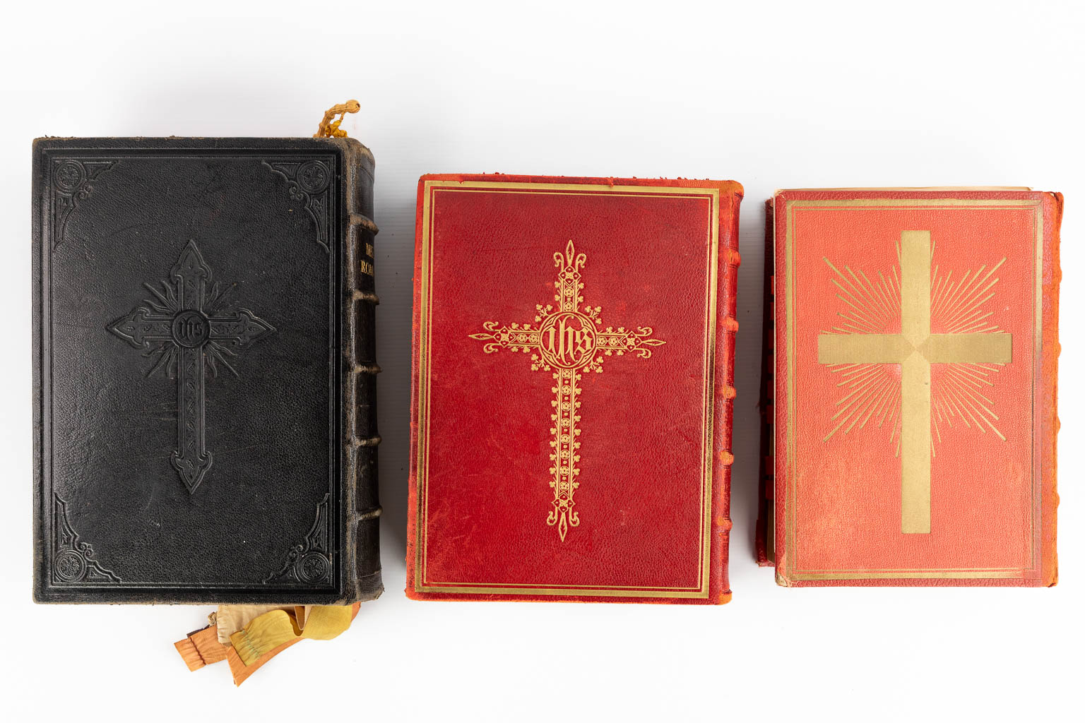 Three Missale Romanum books. 20th C. (D:7 x W:25 x H:32 cm)