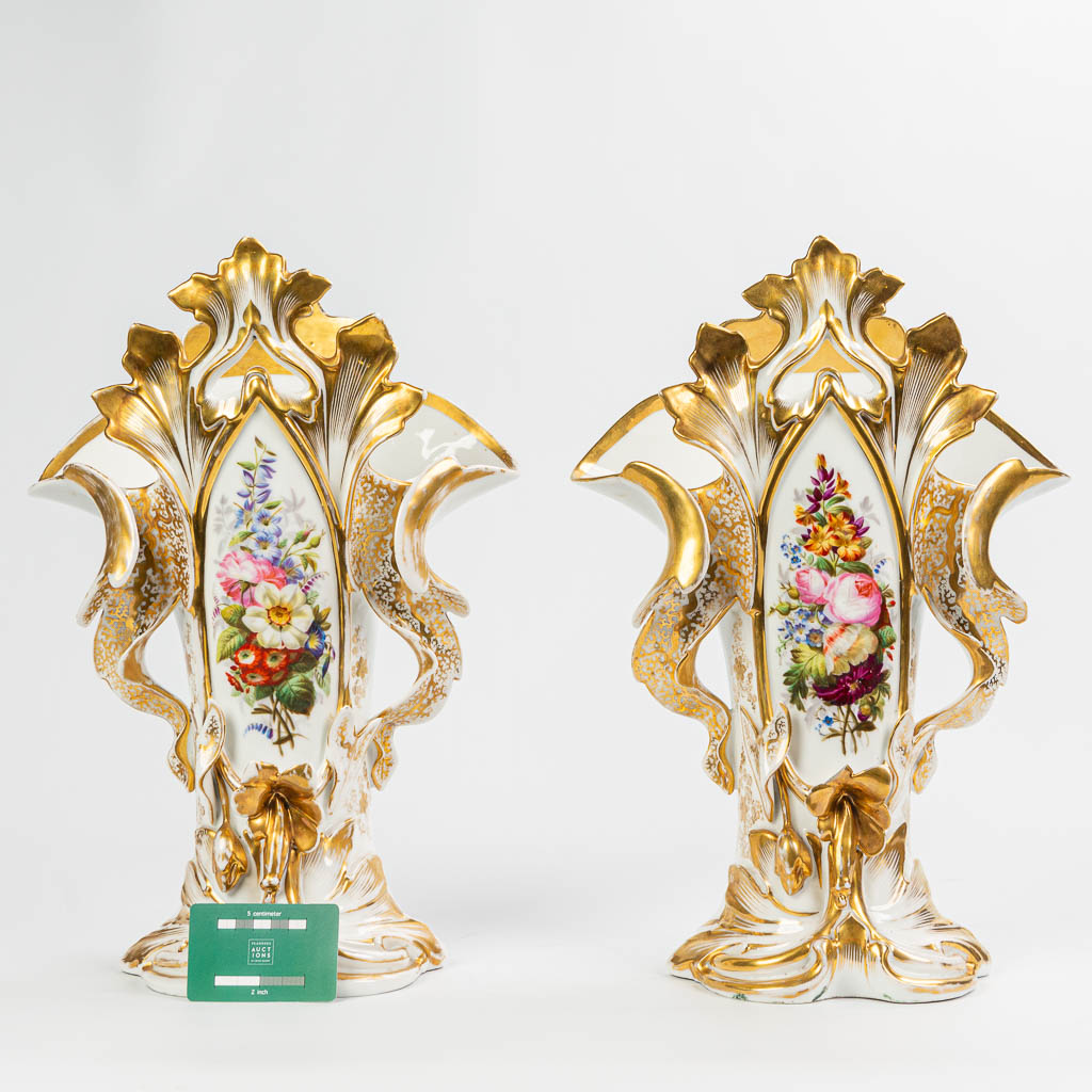 A pair of large vases made of porcelain with hand-painted flower decor, Vieux Bruxelles