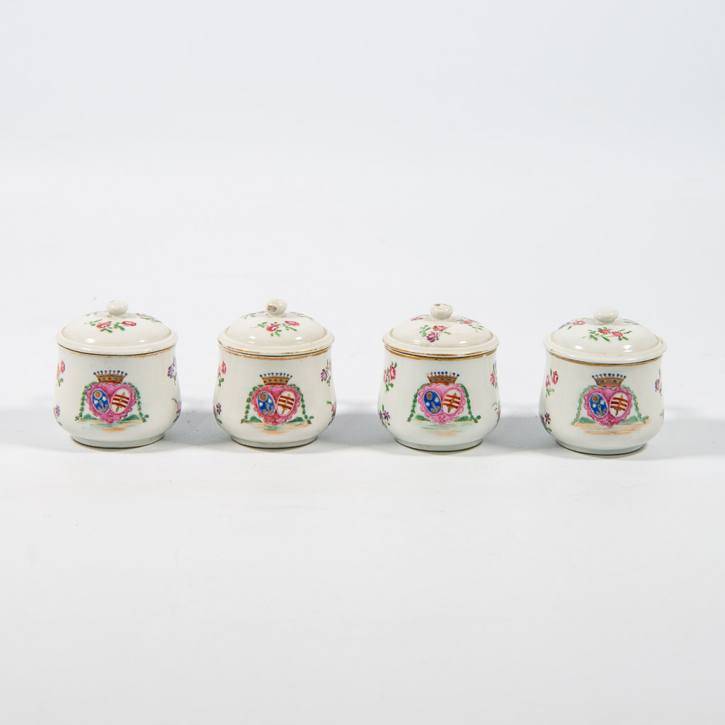  4 cups, in the style of chinese export porcelain