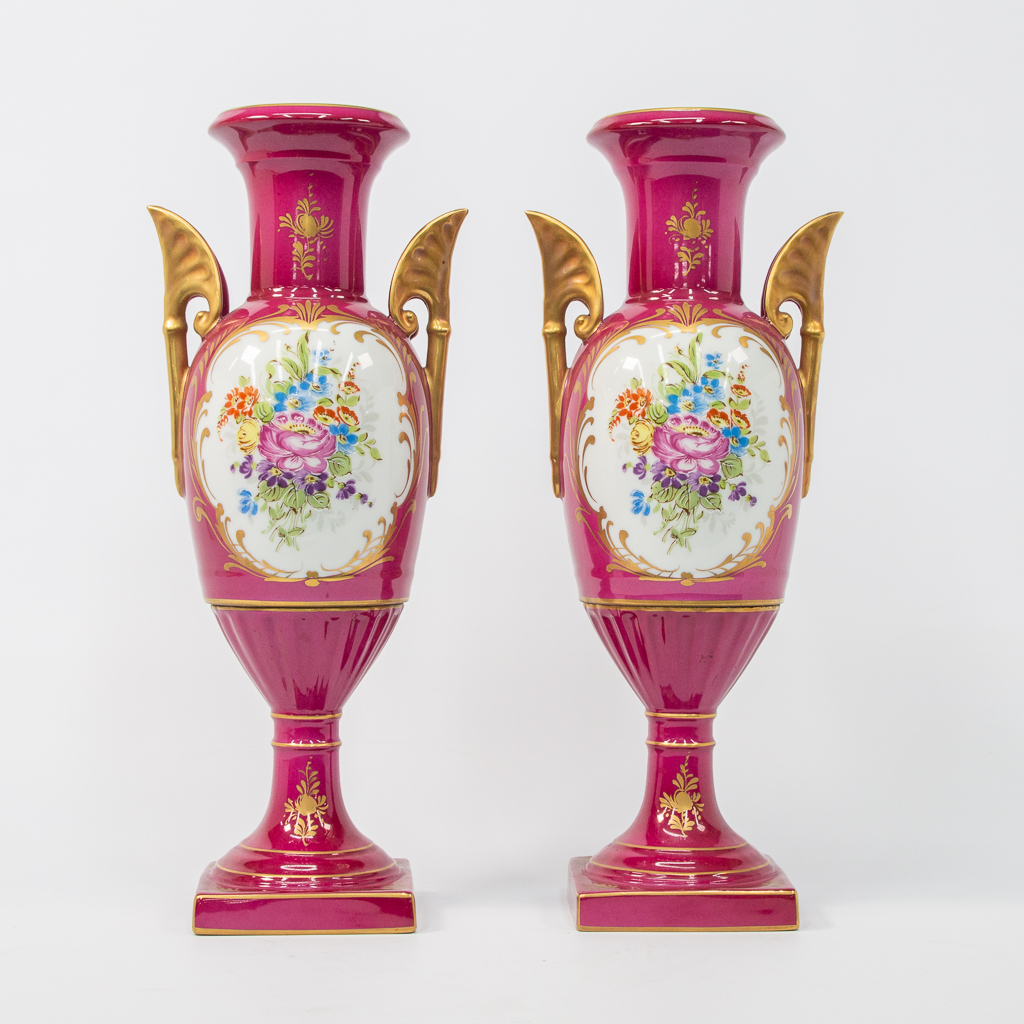 Pair of vases 'Porcelain de Couleuvre'